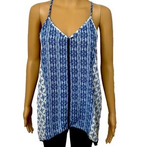 SOCIALITE Summer Top